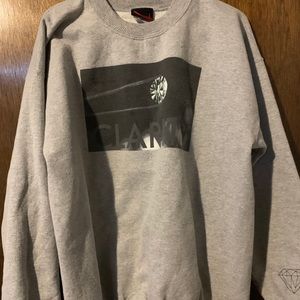 Diamond clarity crewneck